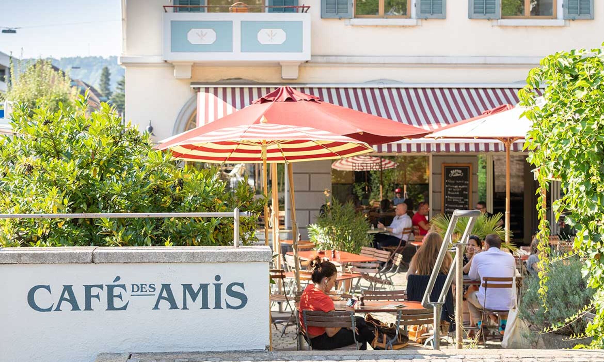 Café des Amis in Zürich – Foto 3